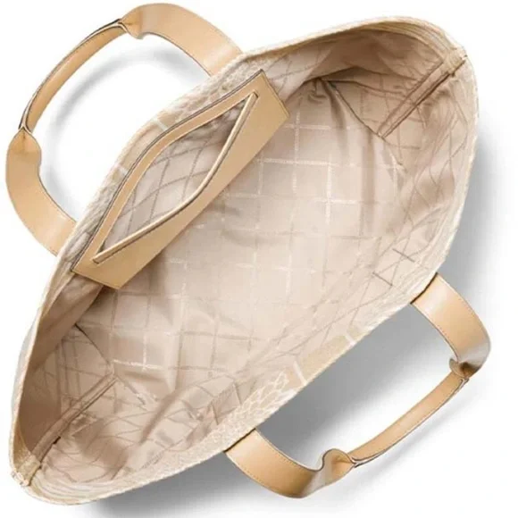 Michael Kors Cream and Tan Tote Bag - Picture 2 of 13